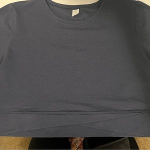 Grey old navy workout crop top